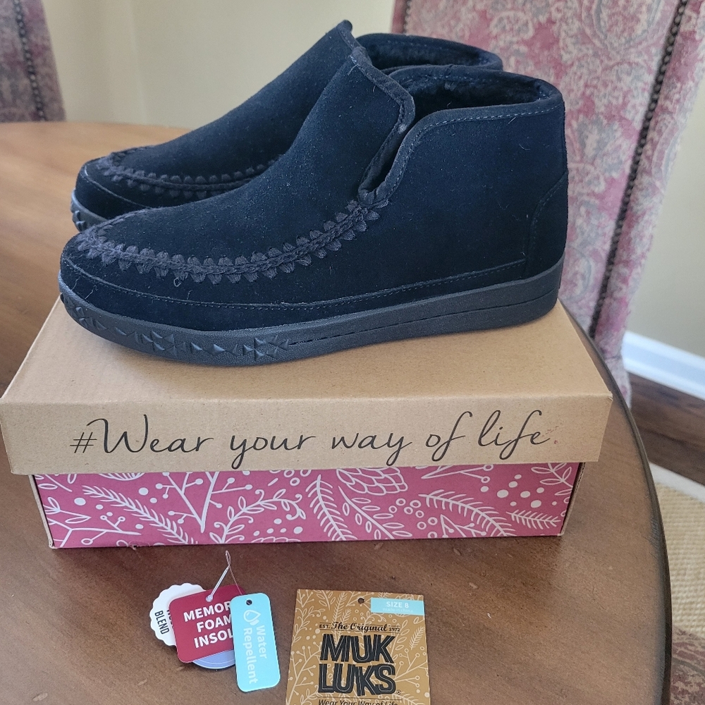 Muk Luks Women's Street Queens Slipper/Booties Size 8 Color Black New With Tags